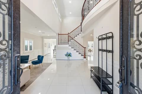 6522 N Golden West Ave — foyer and staircase