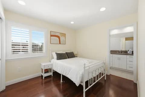 6522 N Golden West Ave — bedroom