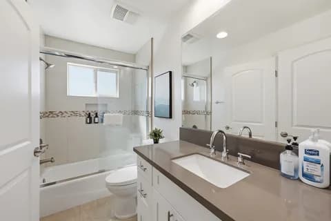 6522 N Golden West Ave — bathroom