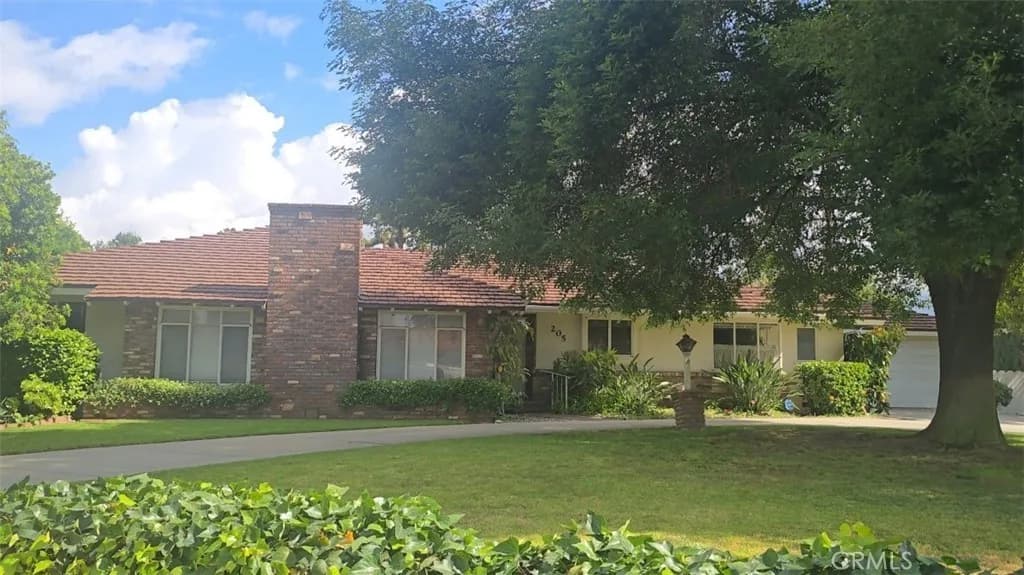 205 W Longden Ave,Arcadia, CA 91007 房屋外觀