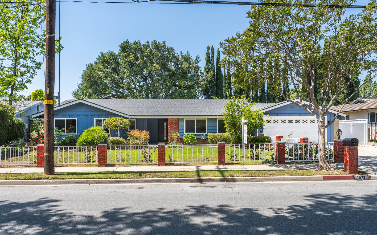 2027 Holly Ave — Single-story home with remodeled pool, Arcadia California